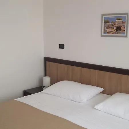 L'ulivo Apartment *