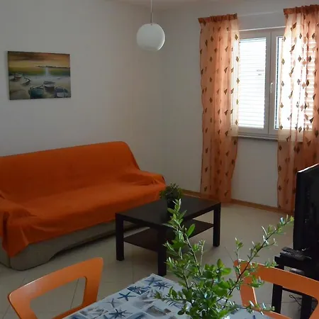 L'ulivo Apartment *